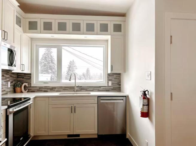Modern 3br Near Airport & Dt