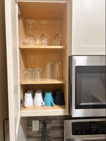 Holiday home Modern 3br Near Airport & Dt Calgary